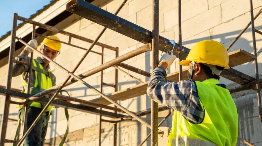 Gutter Repair and Sealing in Paramount, CA